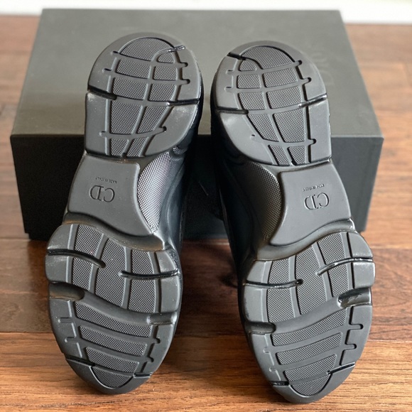 Dior Men’s Sneaker - Picture 5 of 6